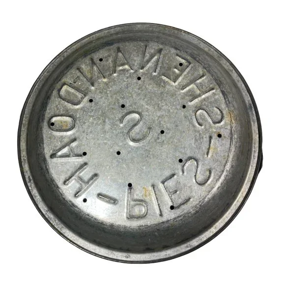 VINTAGE "Shenendoah Pies" Set of 2 - 9" Pie Tins - Picture 6 of 9